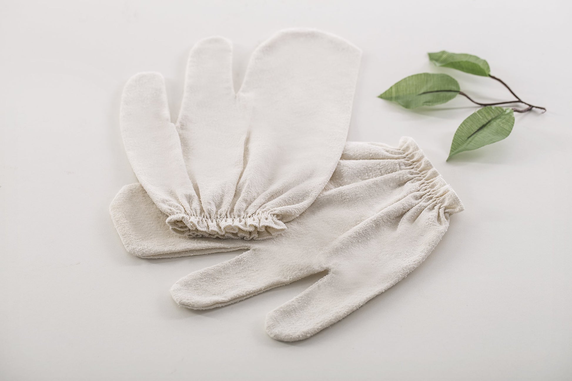 Raw Silk Exfoliating Glove